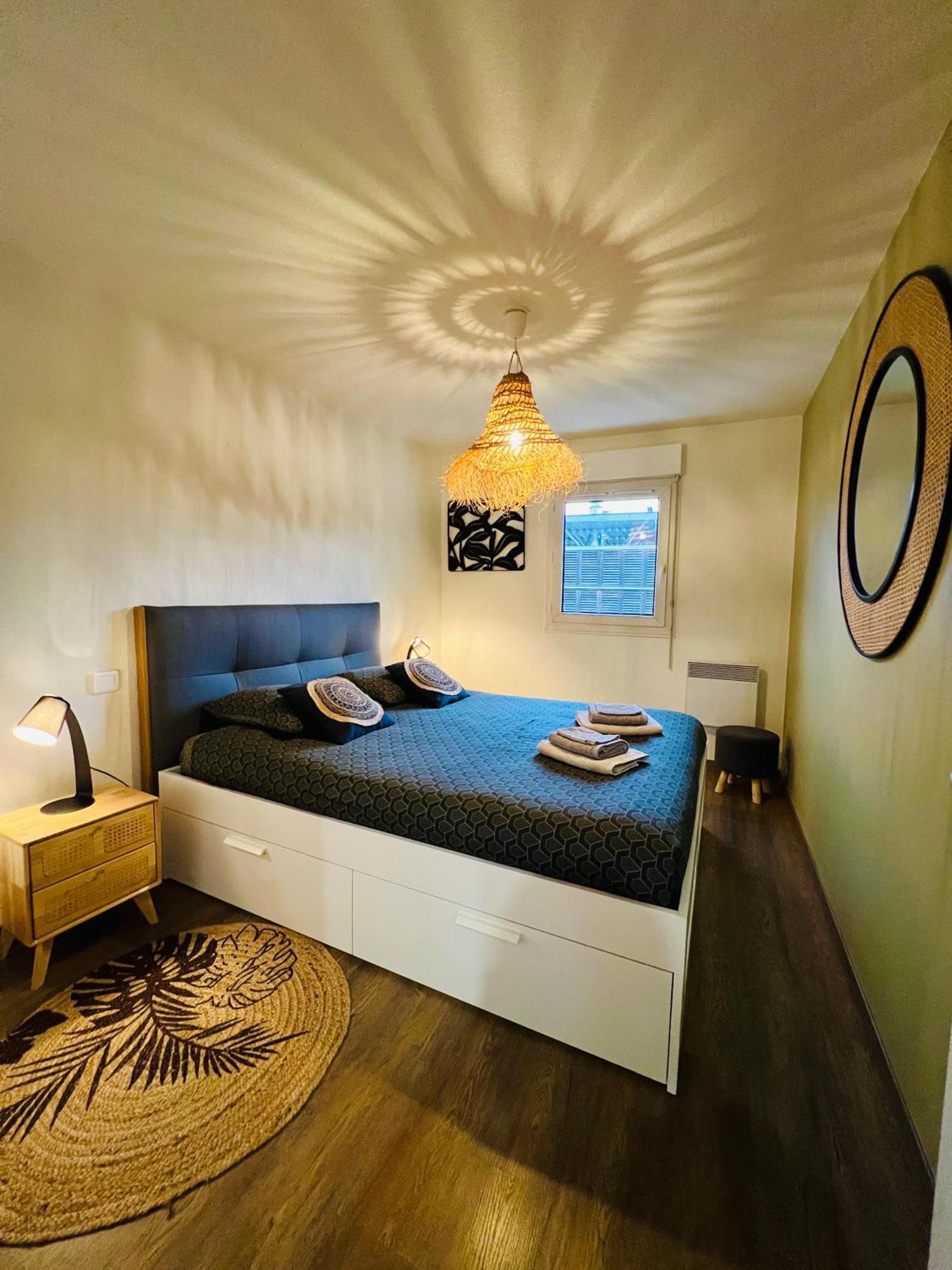 Ferienwohnung T2 Beaux Arts Parking Prive Gratuit Montpellier Exterior foto